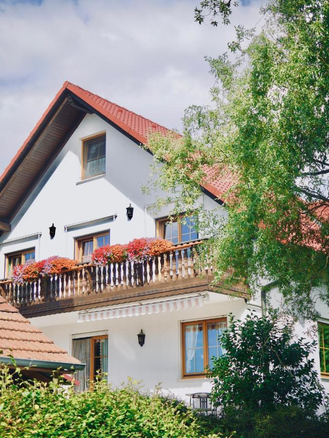 Pension Gruenes Herz Tonndorf Экстерьер фото